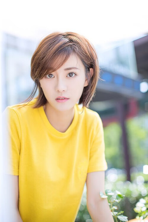 “法甲盛大赛事:新秀亮眼,豪门拼搏激烈”,法甲大名单