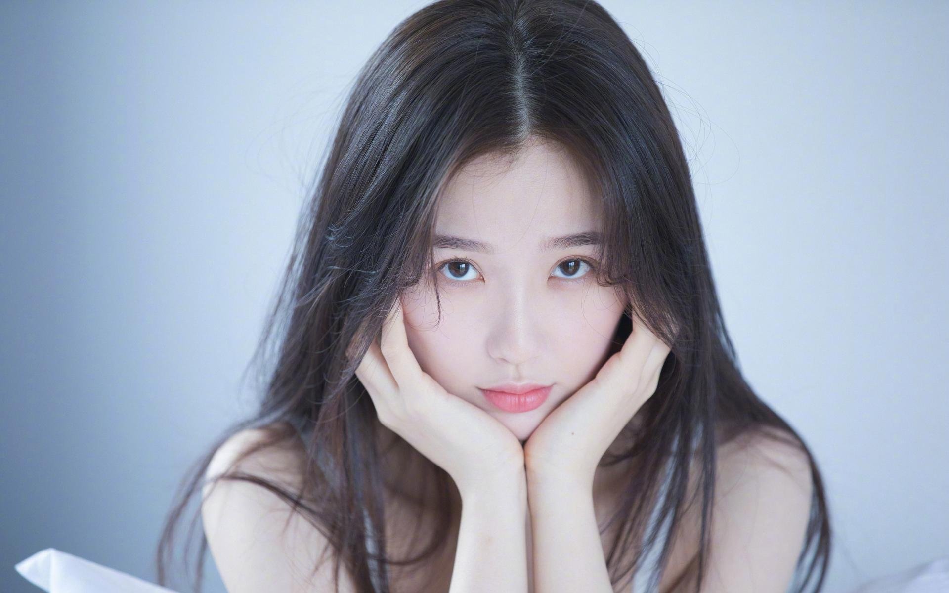 “法甲盛大赛事:新秀亮眼,豪门拼搏激烈”,法甲大名单