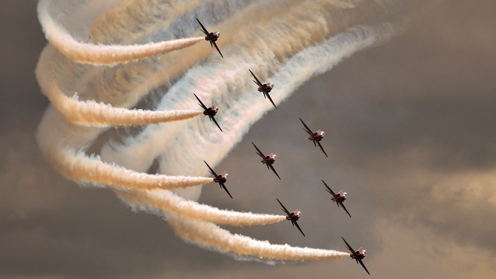 《王者荣耀》职业联赛与《和平精英》国际赛事的巅峰对决,和平精英职业联赛哪个战队最强